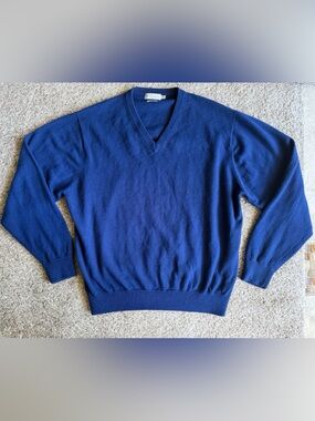 Peter Millar Deep Blue V-neck Luxe Blend Sweater